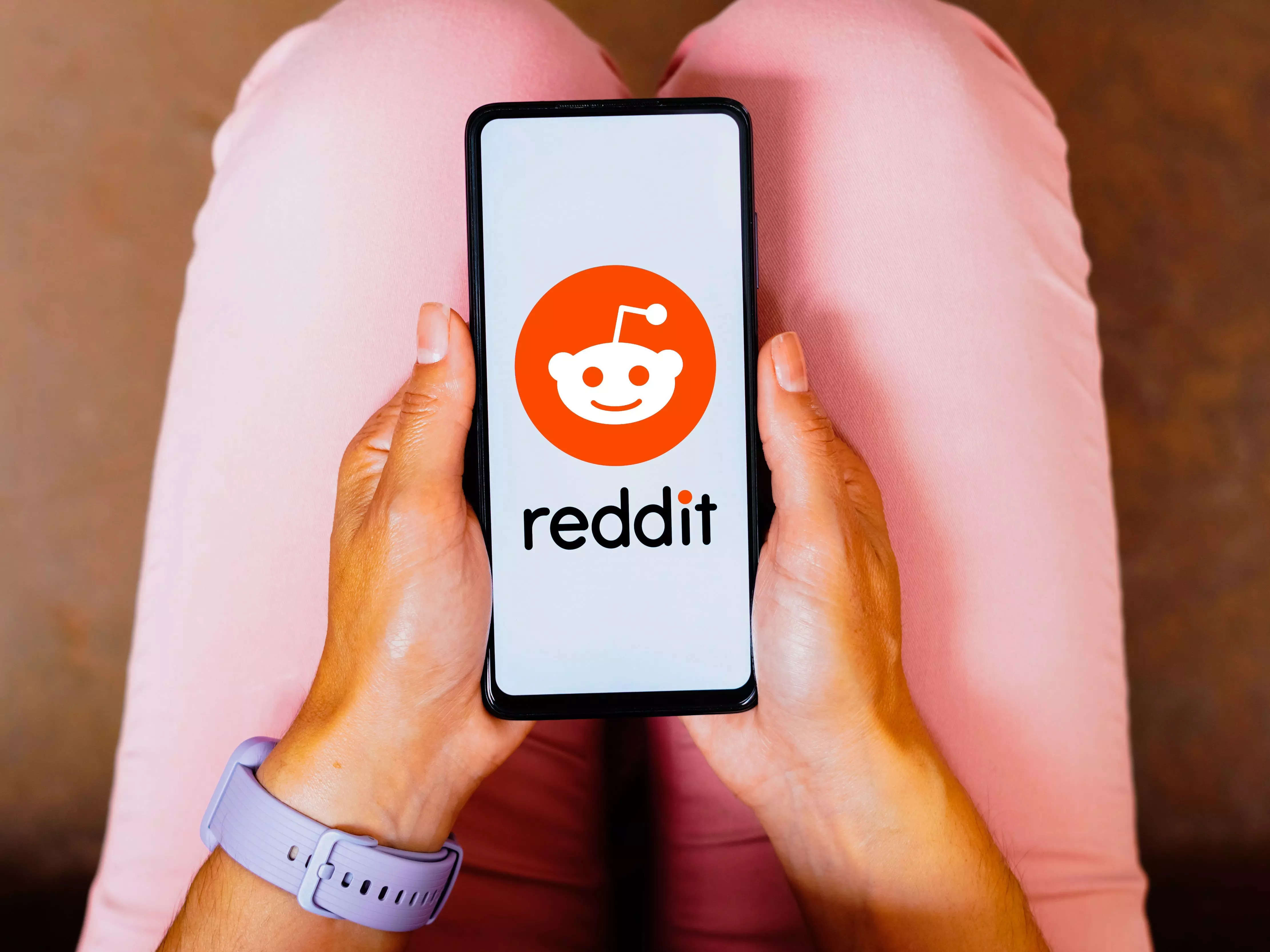 Welcome to the rabbit hole of agony aunt-killer subreddits, where users ...