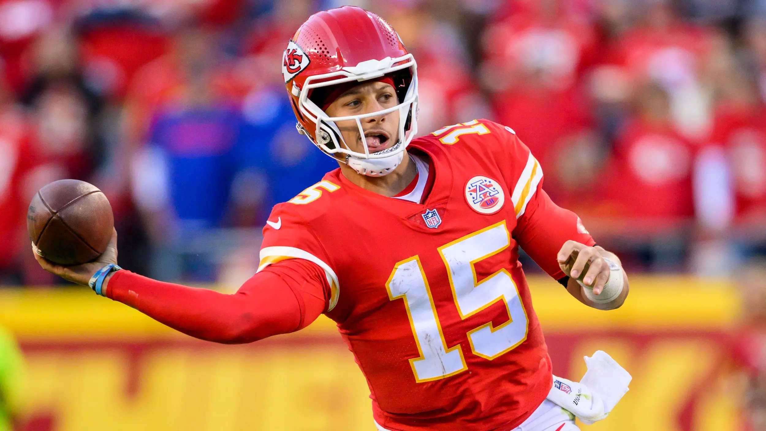 Texas native and NFL superstar Patrick Mahomes invests in American State  Bank