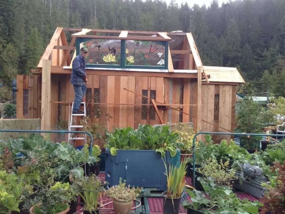 A woman lives on a floating island in Canada that she built with her late husband 31 years ago – it's a challenging life, but she isn't leaving anytime soon