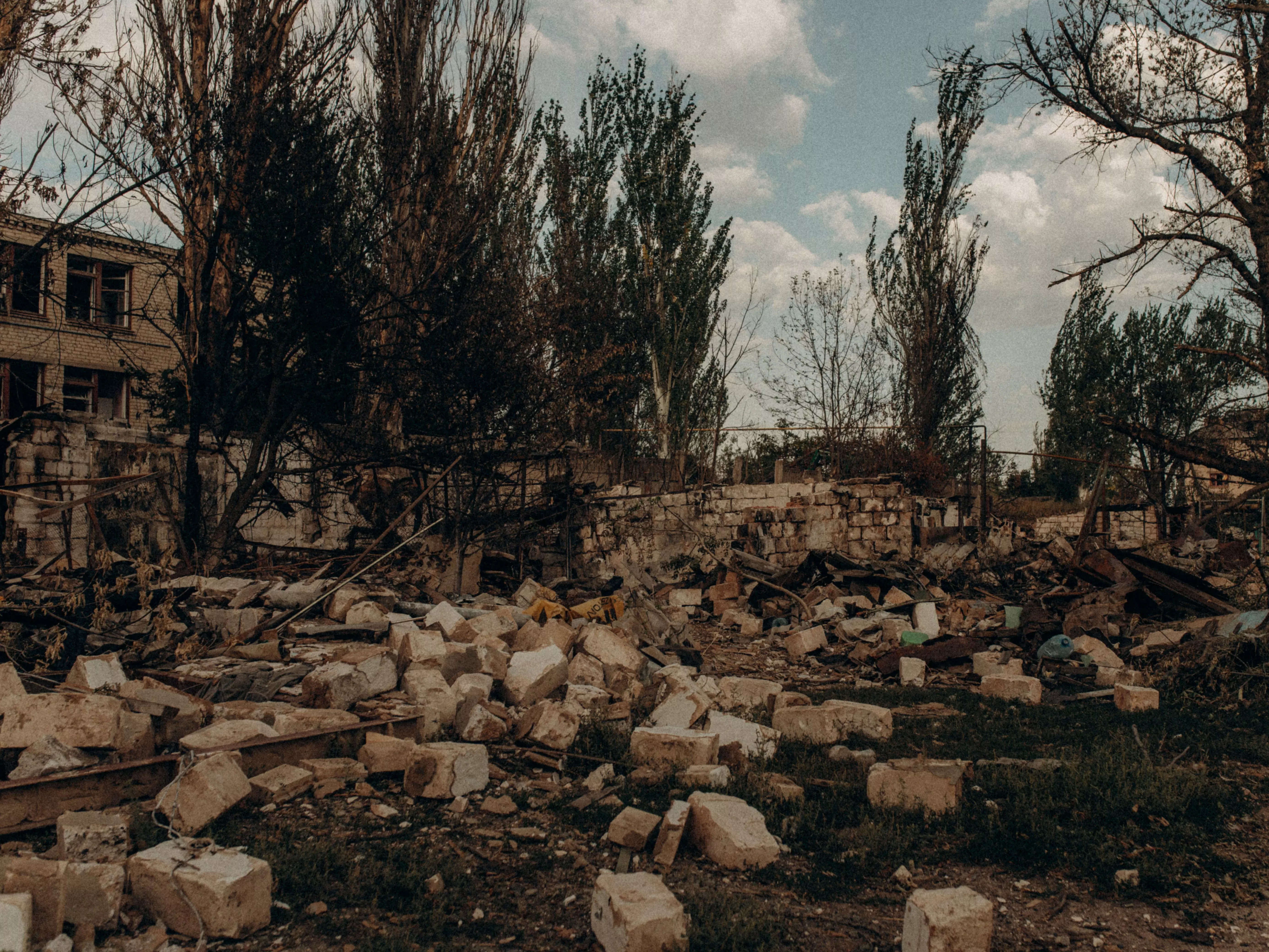 How A Ukrainian Salt Town Was Laid To Waste In Russia's Desperate Push ...