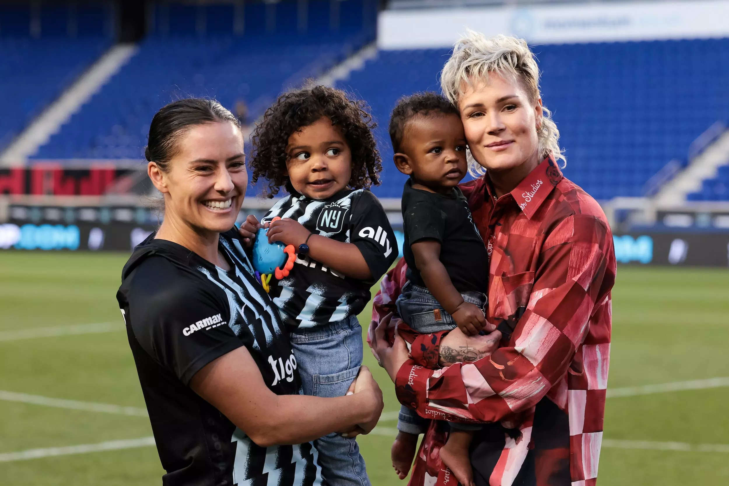 Ashlyn Harris Denies Cheating On Ali Krieger And Responds To Criticism Following Their Split 