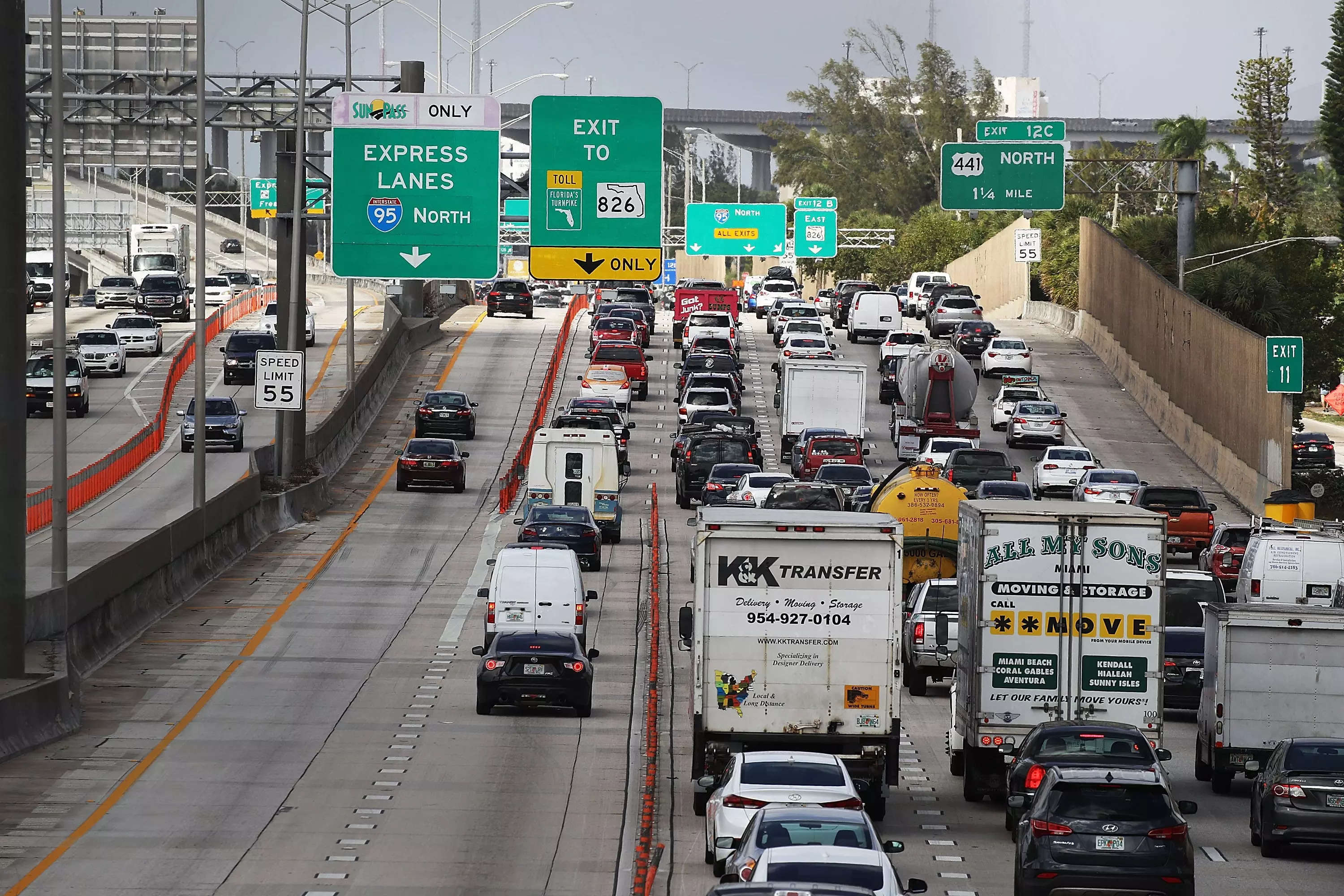 When is worst traffic on wed before thanksgiving