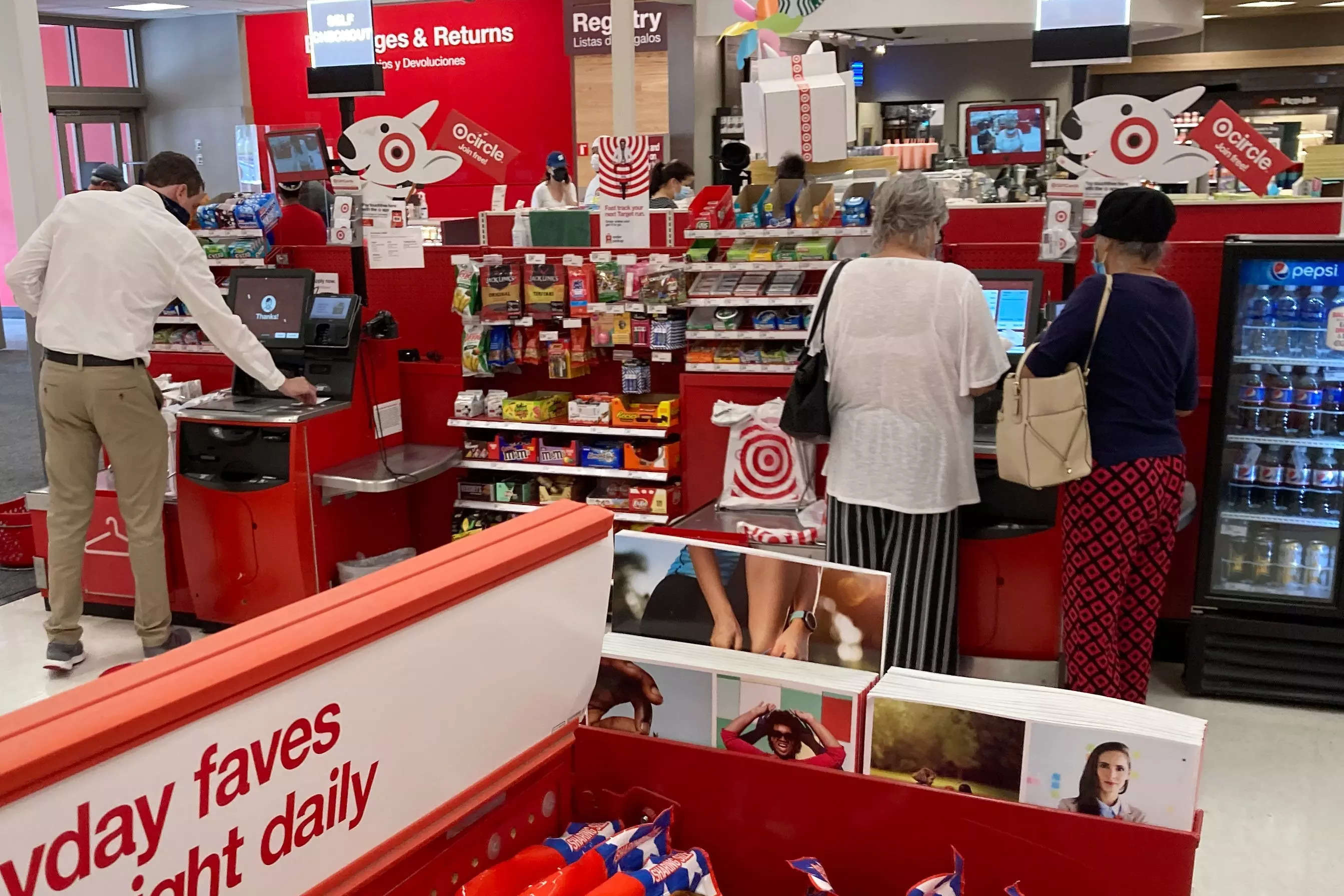 target-might-limit-you-to-just-10-items-at-self-checkout-registers