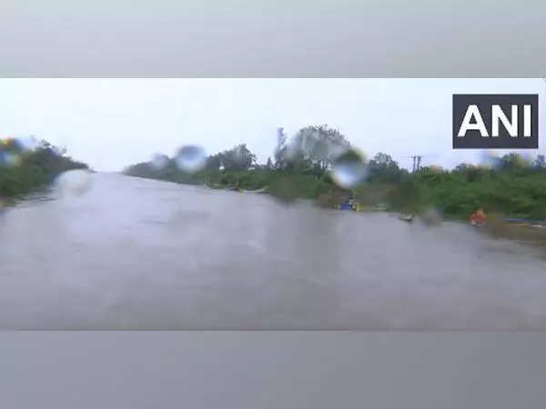 Rain, Gusty Winds As Cyclone 'Michaung' To Make Landfall In Andhra ...