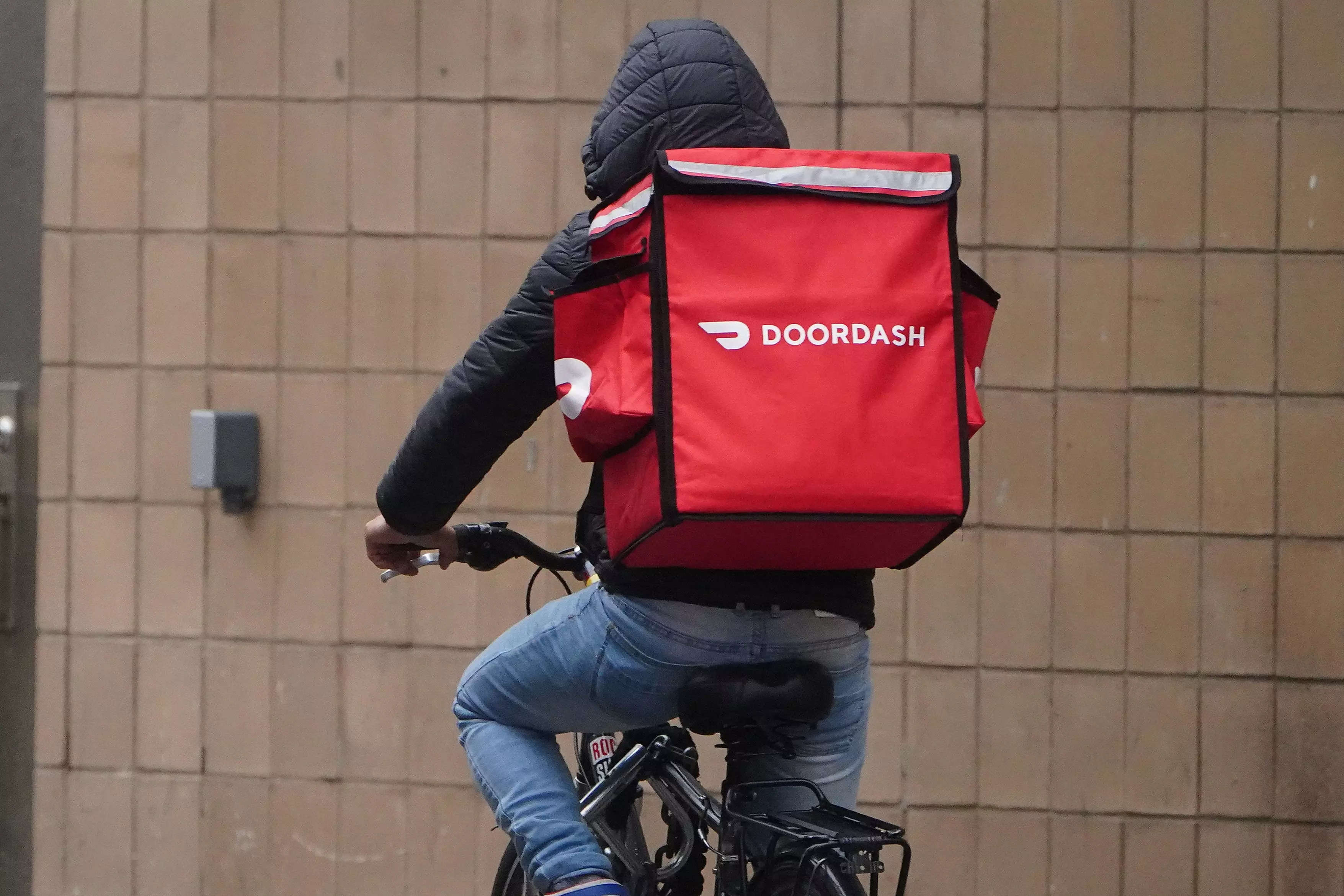 doordash-and-uber-eats-removed-the-option-to-tip-when-placing-your