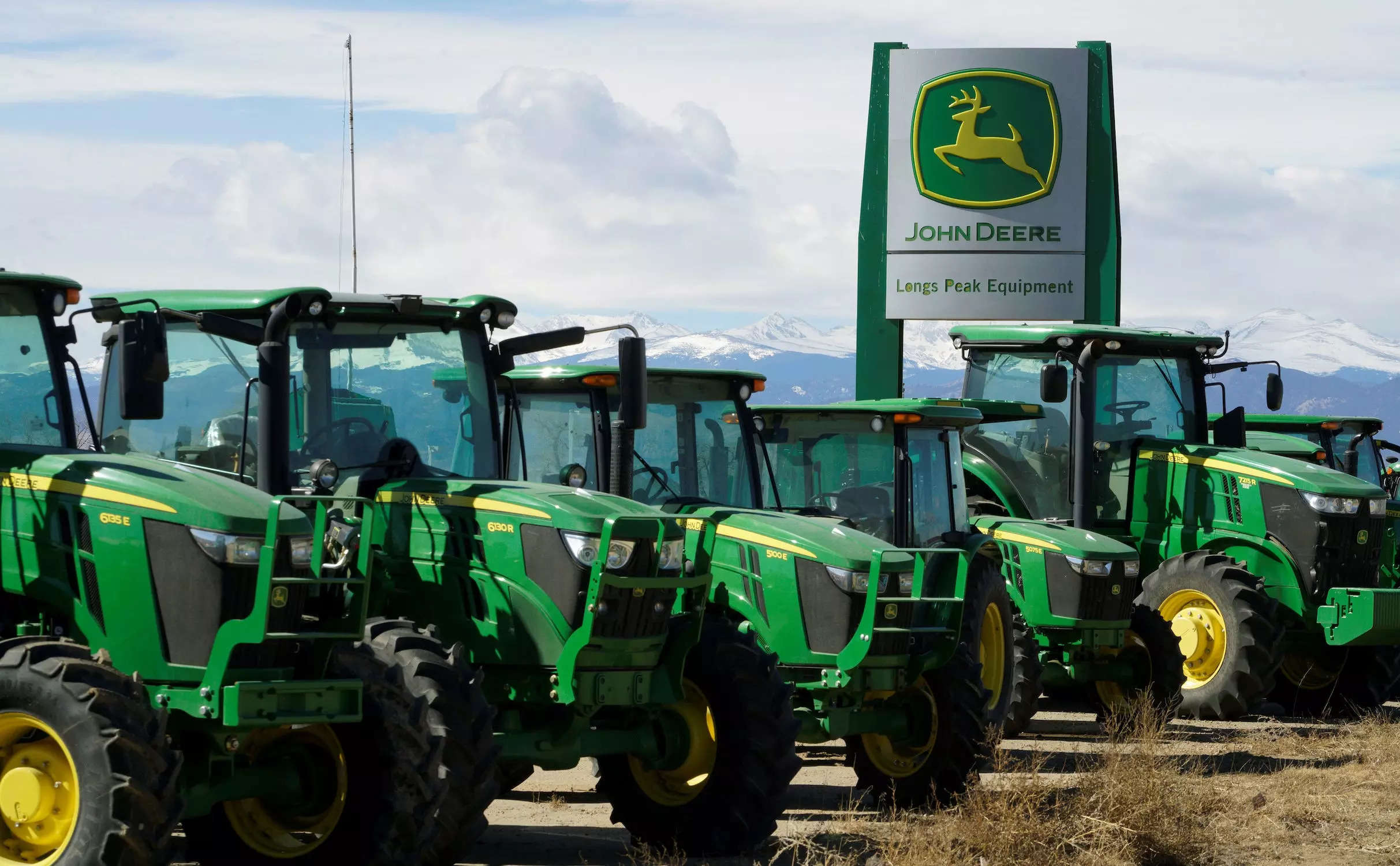 John Deere and SpaceX's Starlink team up to equip tractors with ...