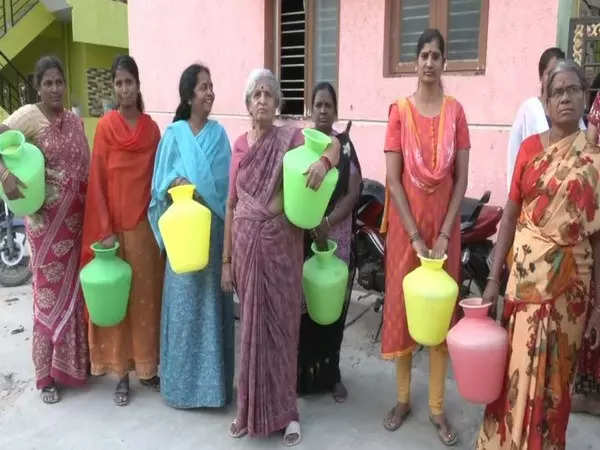 Water Woes Grip Bengaluru As City Faces Severe Crisis Ahead Of Summer ...