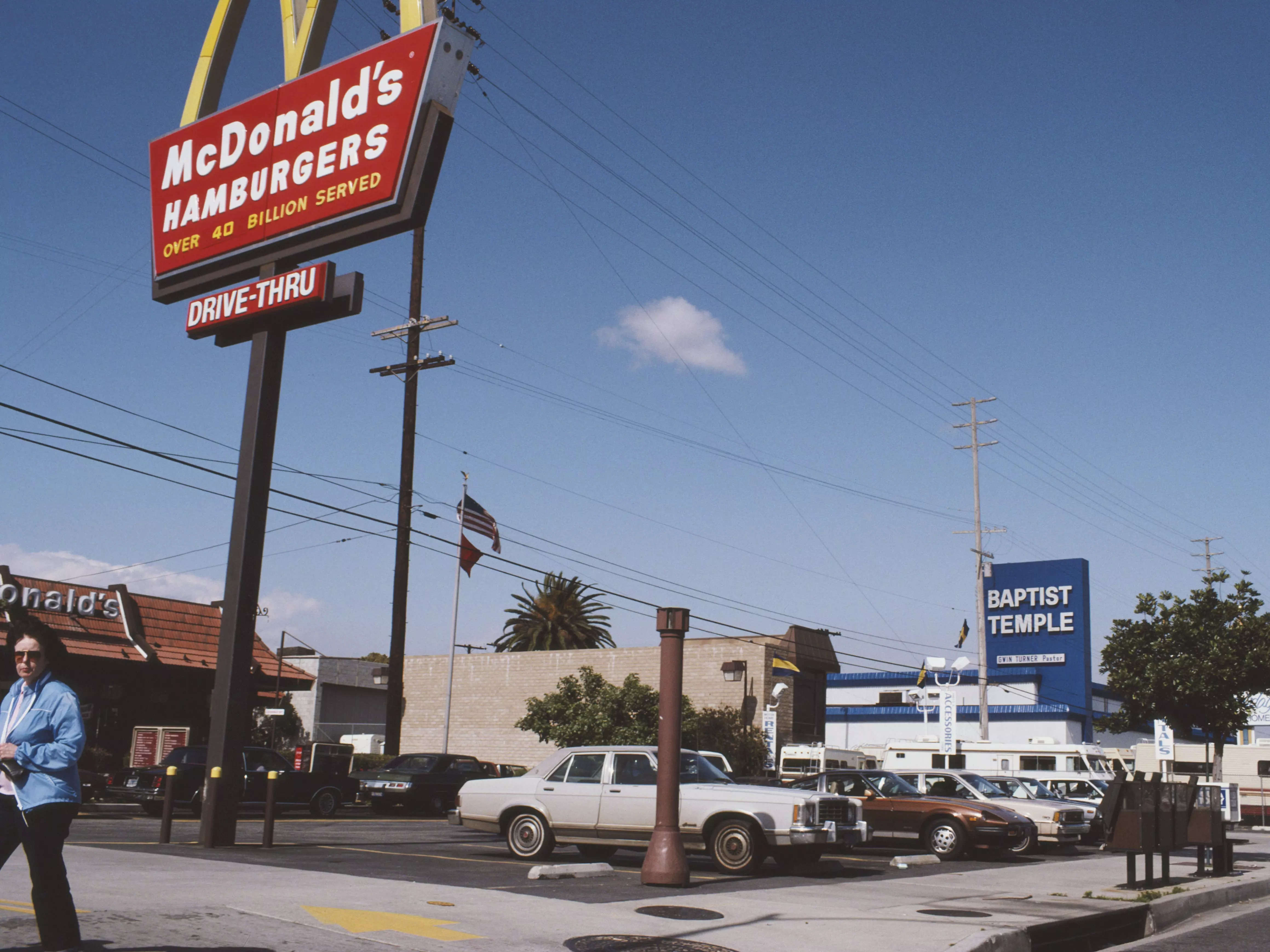 Photos show what it was like to eat at McDonald's in the 1980s ...