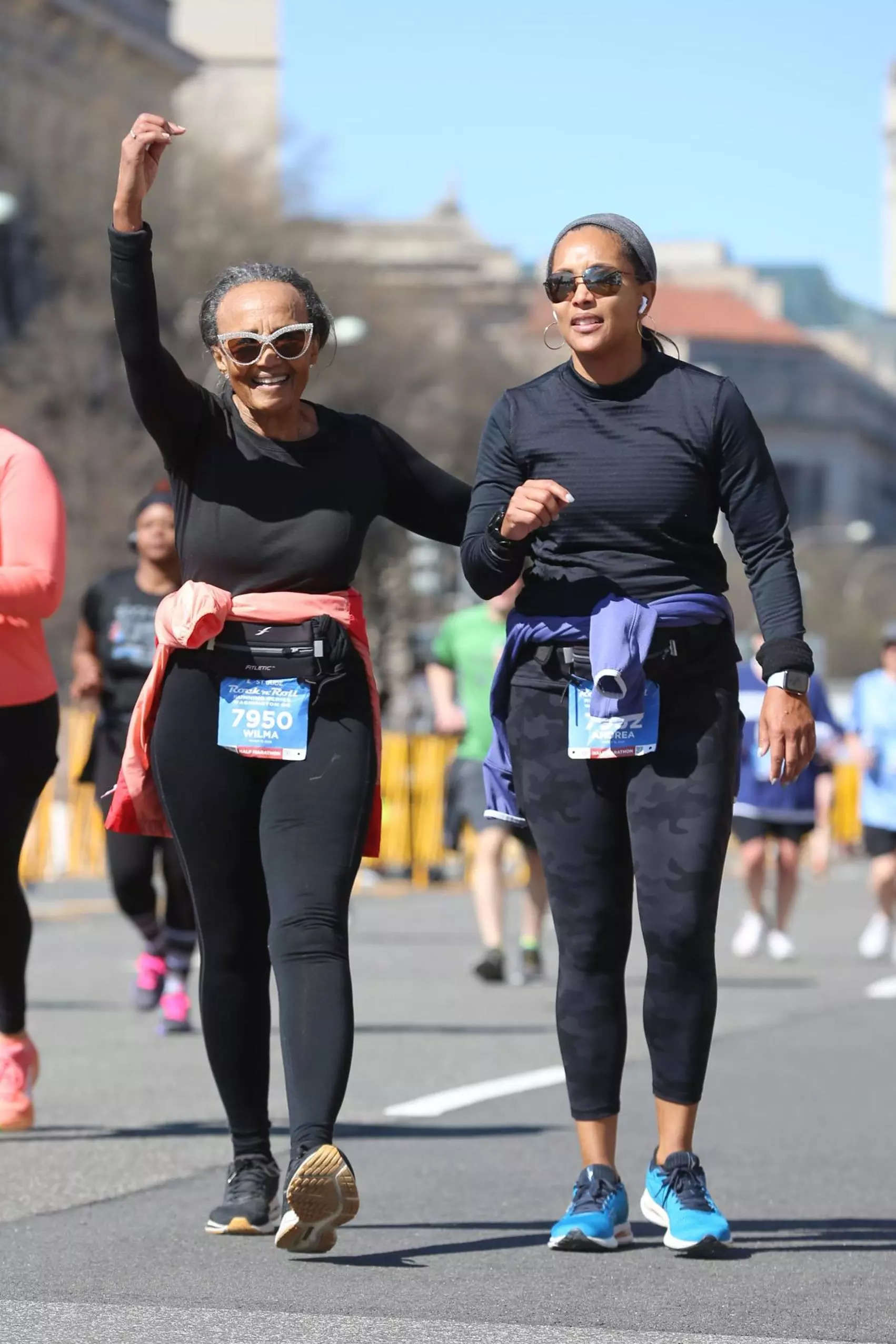 An 82-year-old woman who runs half-marathons shares 3 simple habits ...