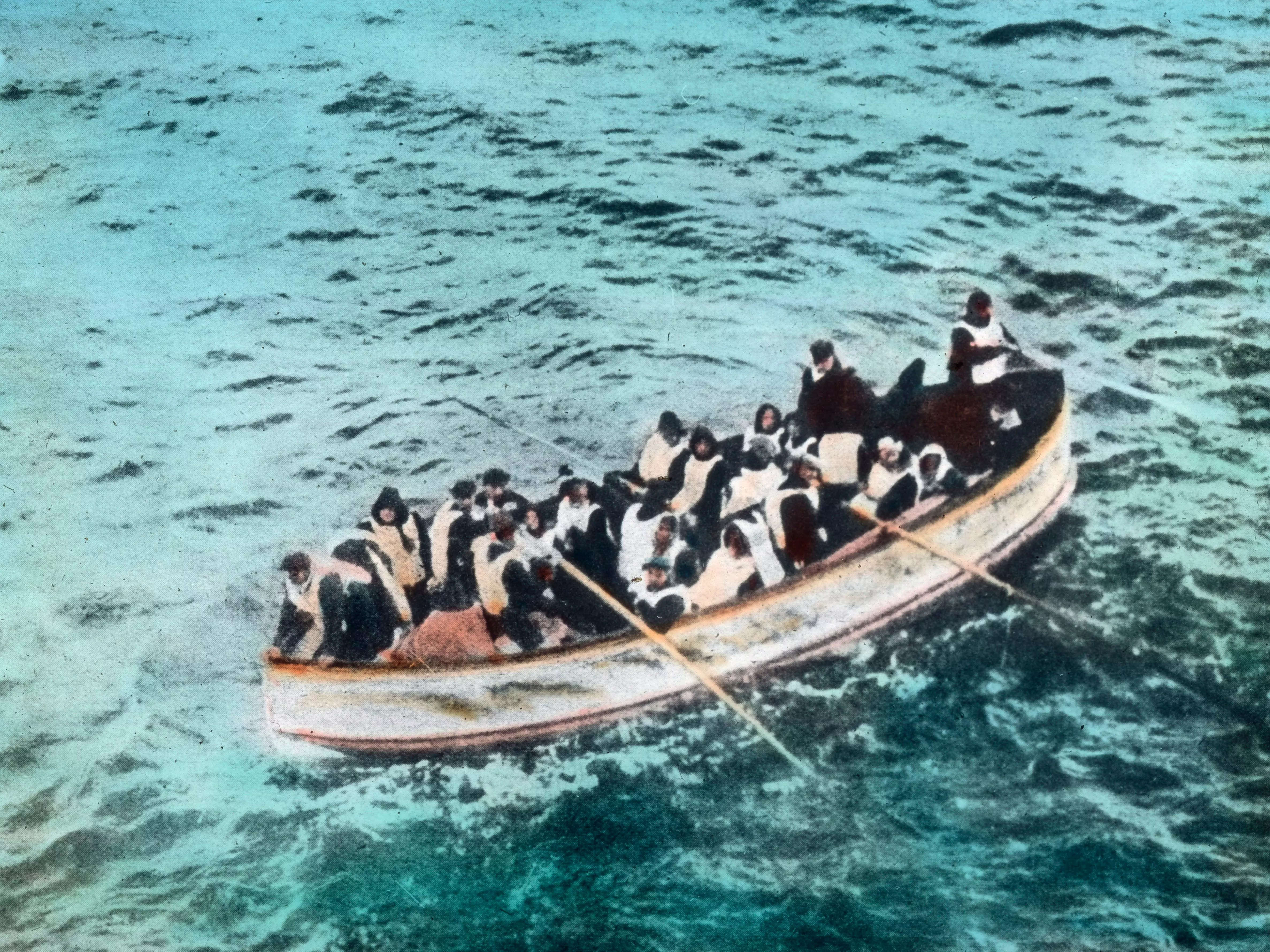 Photos show how 700 of Titanic's 2,200 passengers were saved by the ...