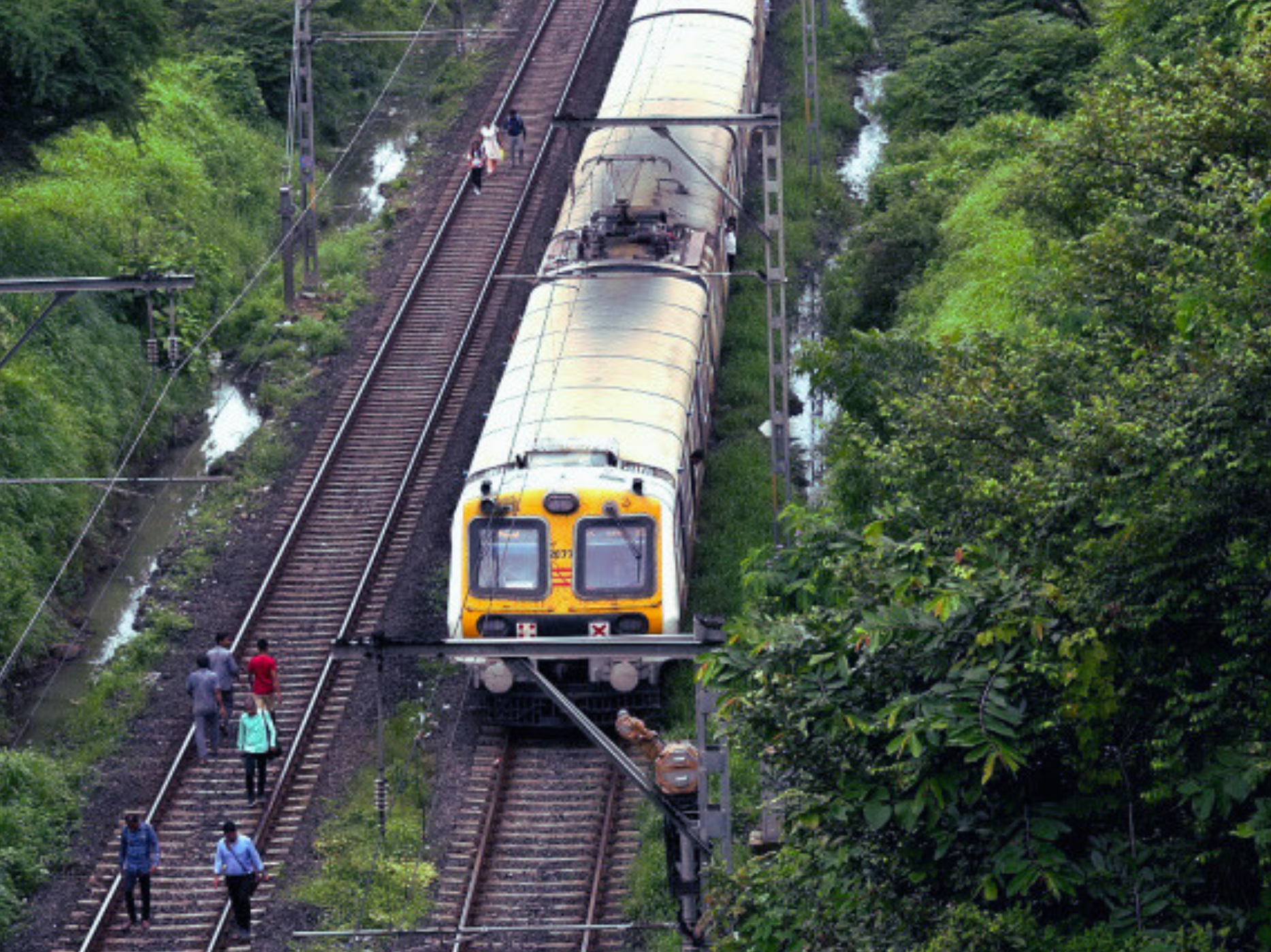 
Is the Kalindi Express’s near-derailment linked to a Pakistan-based terrorist or a mere YouTube trend? Here’s what we know so far!
