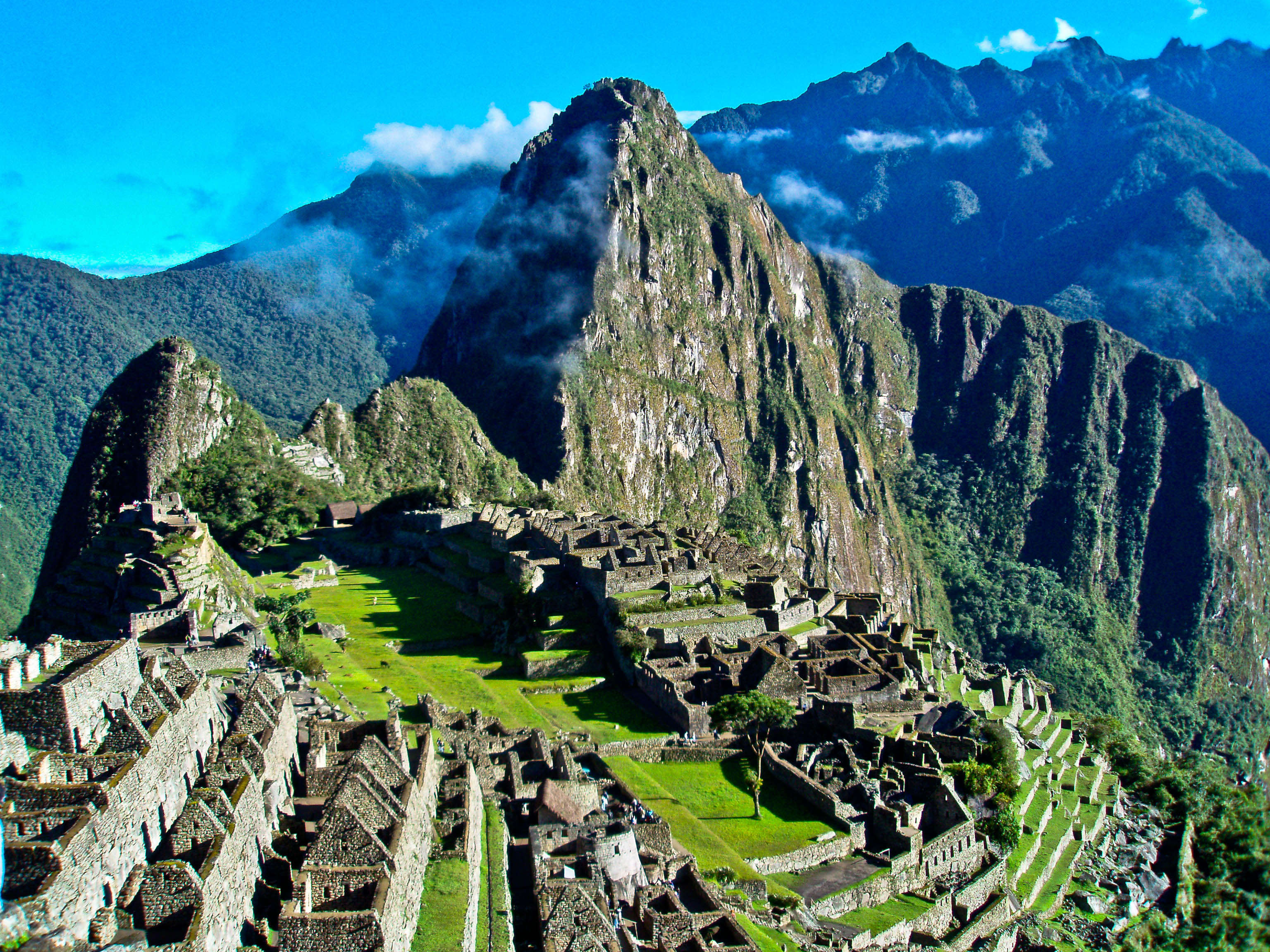 Visiting interesting places. Мачу Пикчу водопад. Machu Picchu, Peru. Мачу Пикчу террасы. Мачу Пикчу гиф.