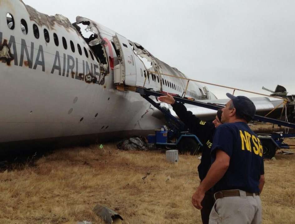 Here's What Happened In The Cockpit Of Asiana Flight 214 Moments Before ...