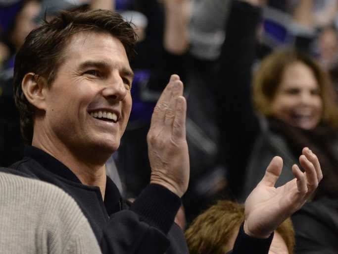 Tom Cruise Gives Surprise Speech To Acting Grads, Offers Career Advice ...