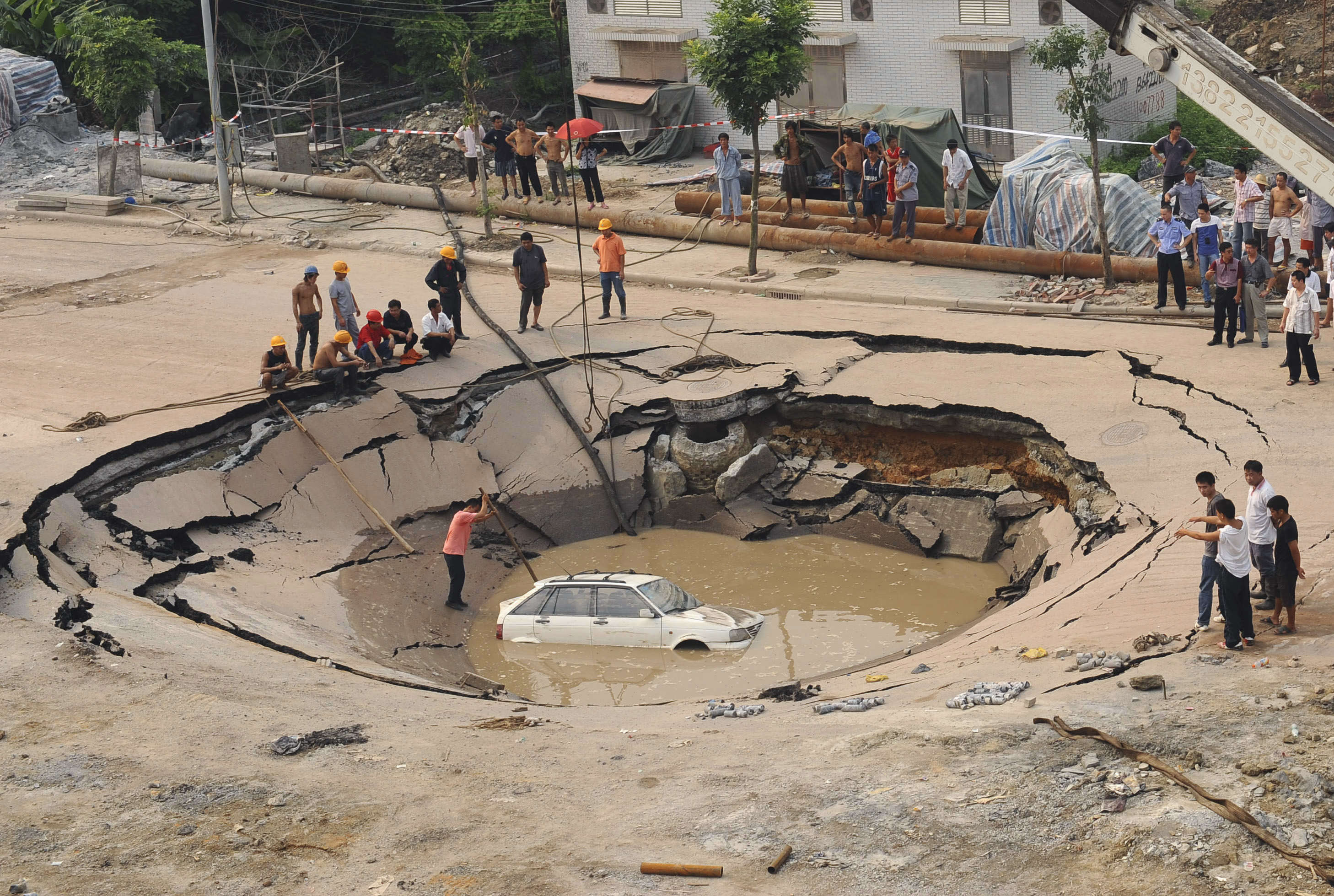 Sinkhole Damage Sucks Property Values Down A Staggering 30 Business   Sinkhole Damage Sucks Property Values Down A Staggering 30  