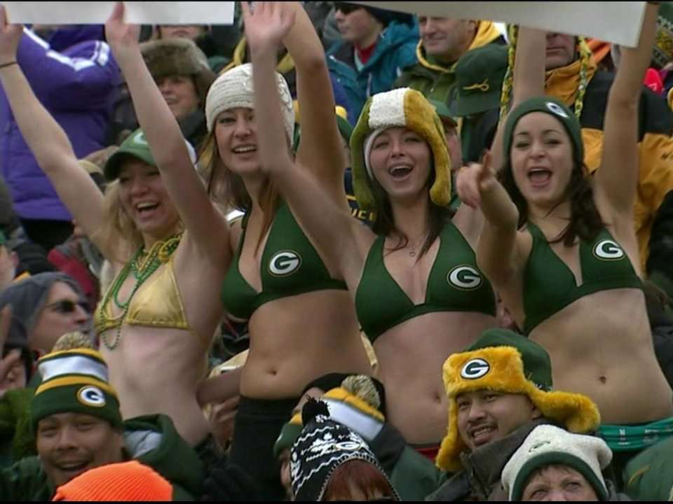 Packers uniforms, fan gear: New products a hot ticket with fans