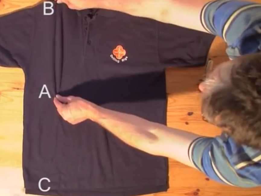 cool way to fold a shirt