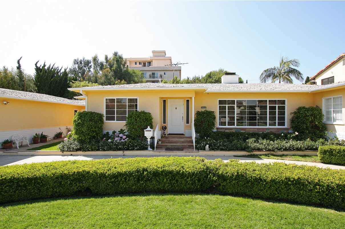 It Was Built In 1947 In The Typical California Ranch House Style  