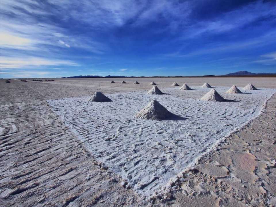 beautiful-photos-from-the-world-s-largest-salt-flats-business-insider