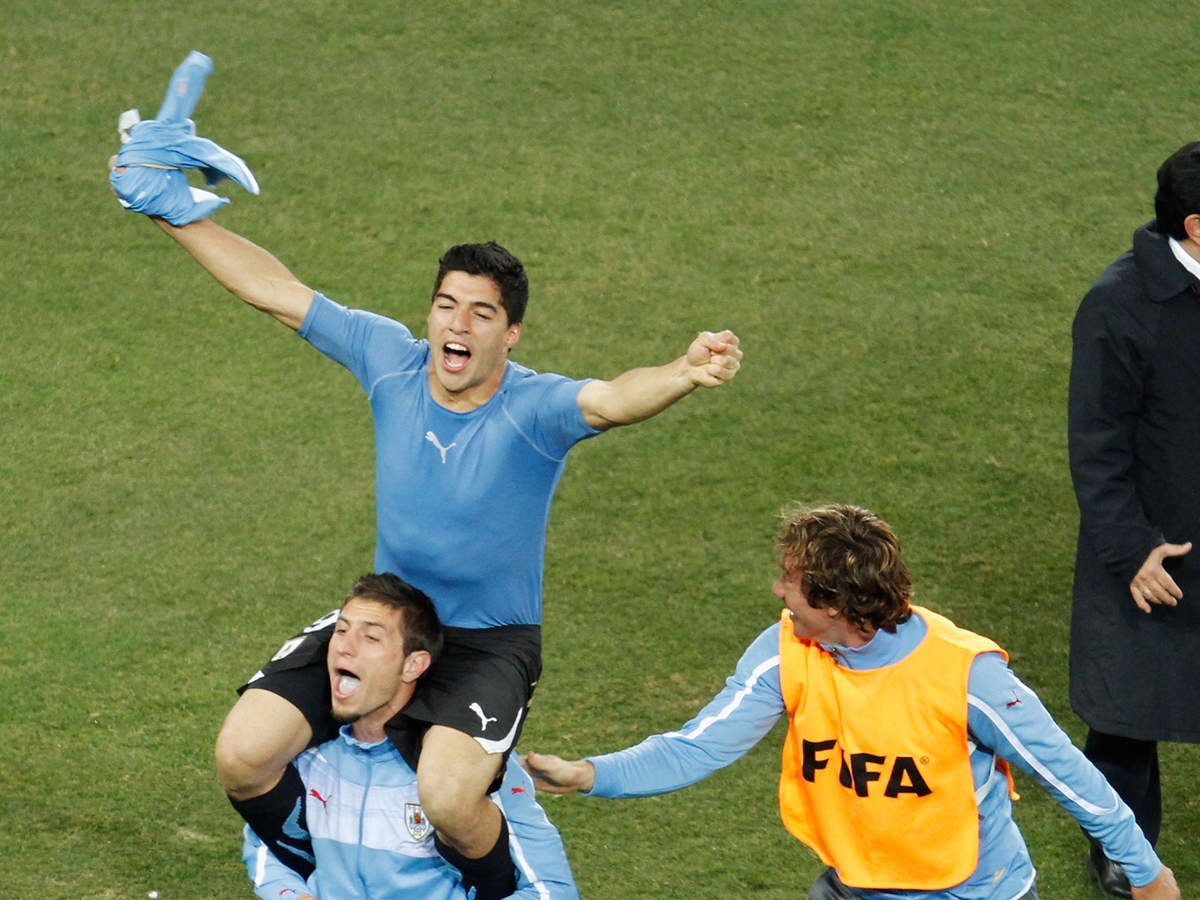 Luis Suarez: Uruguay star's villainous, combustible streak - Sports  Illustrated Vault