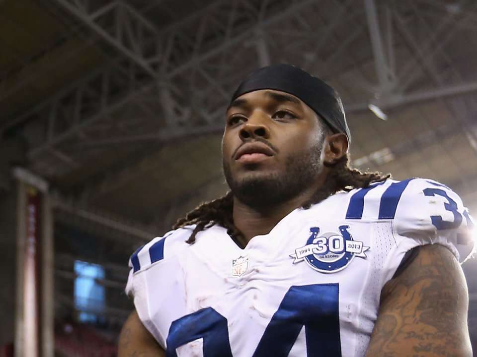 No. 3 NFL Draft Pick Trent Richardson Is Losing His Job To A Guy Who Was  Taken 188 Picks Later