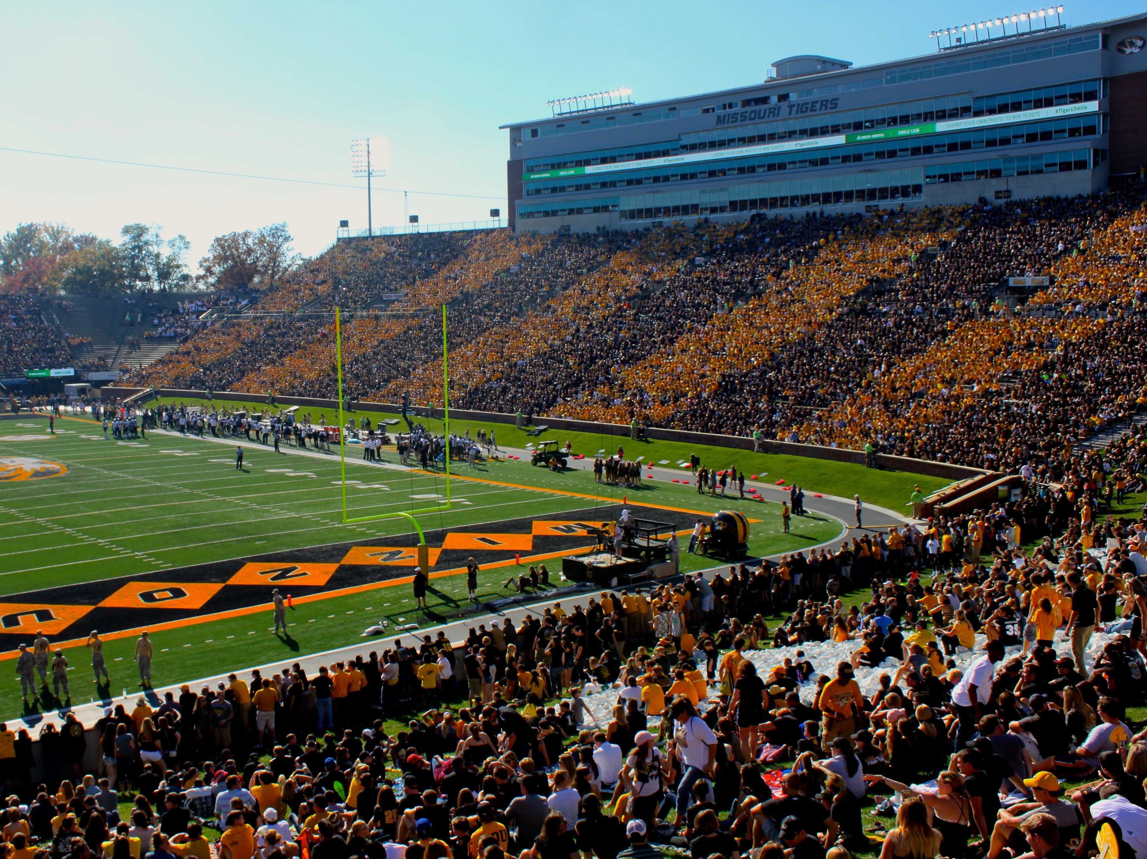 Now it's time for the annual homecoming game! As you can see Mizzou ...