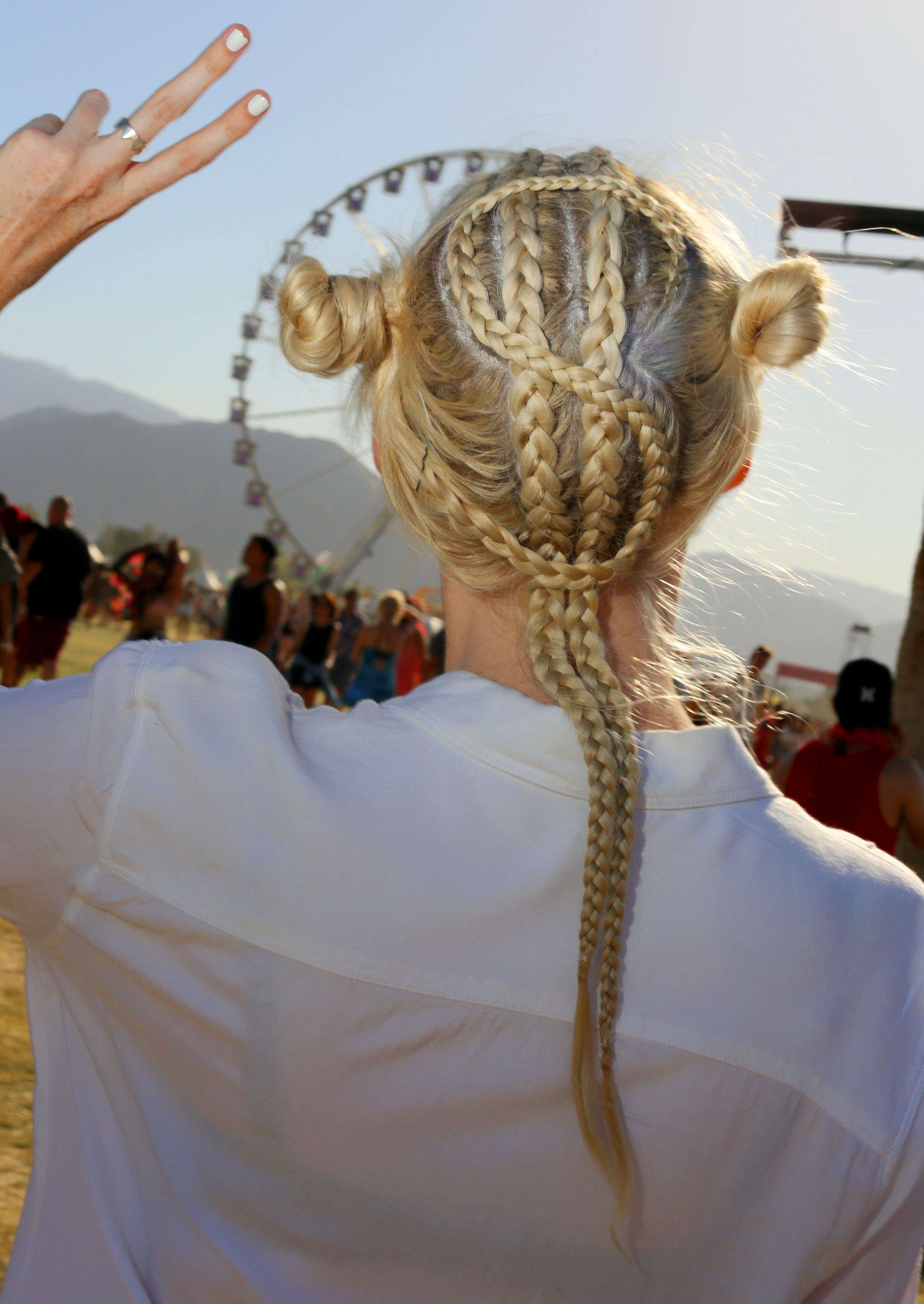 The Cutest Coachella Hairstyles – Van De Vort