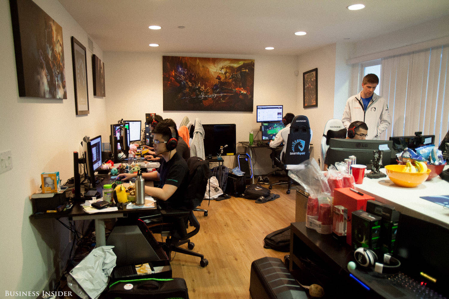 Gaming house. Ash Gaming House. Gamer House фото. Gaming Houses for Gamers.