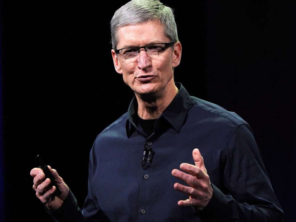 Fiat CEO meets with Tim Cook, says Apple planning automotive 'intervention