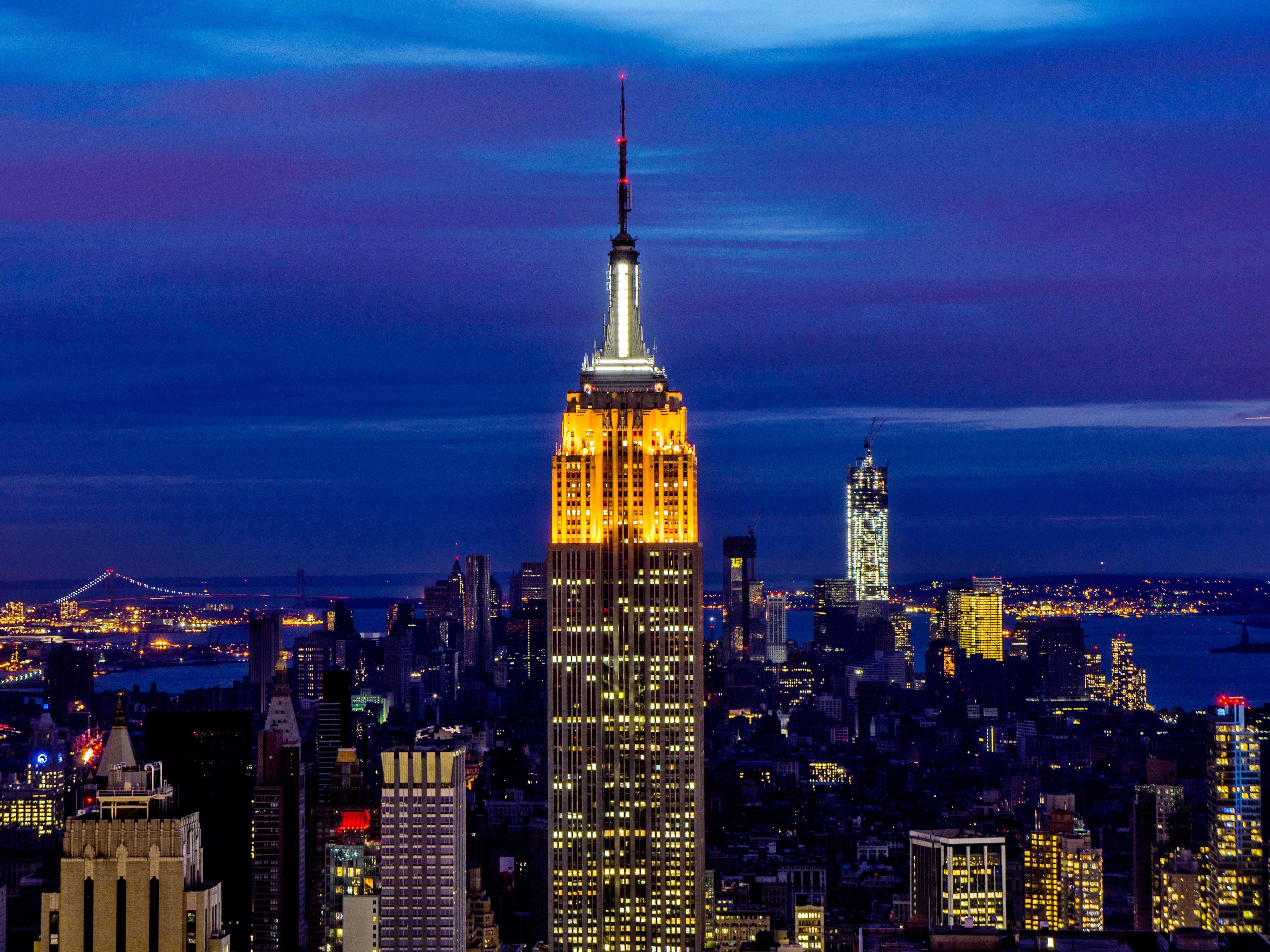 New york state. Эмпайр-Стейт-Билдинг Нью-Йорк. Эмпайр здание в Нью-Йорке. Эмпайр-Стейт-Билдинг Нью-Йорк высота. Импайл стеей билдилдинг.