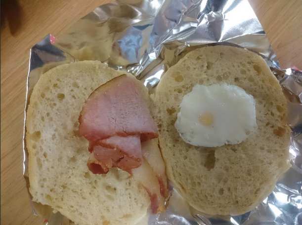 Had a very menacing egg in my sandwich : r/pics