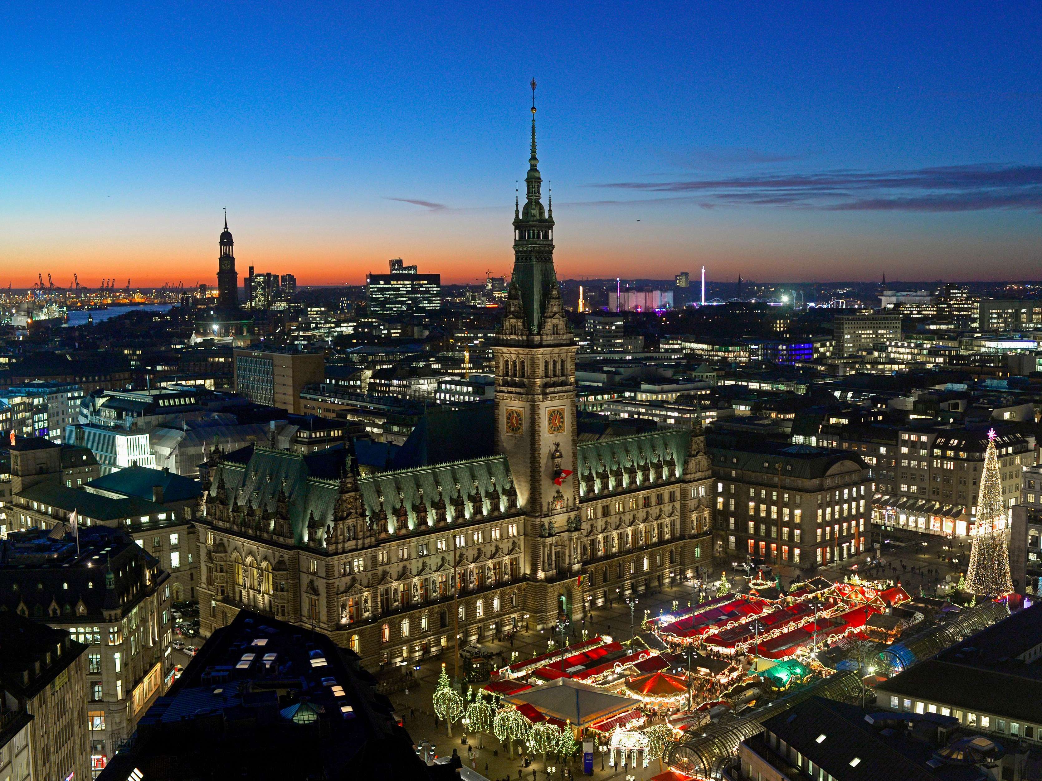 Столица города гамбург. Гамбург. Hamburg Германия. Гамбург центр города. Германия современный город.