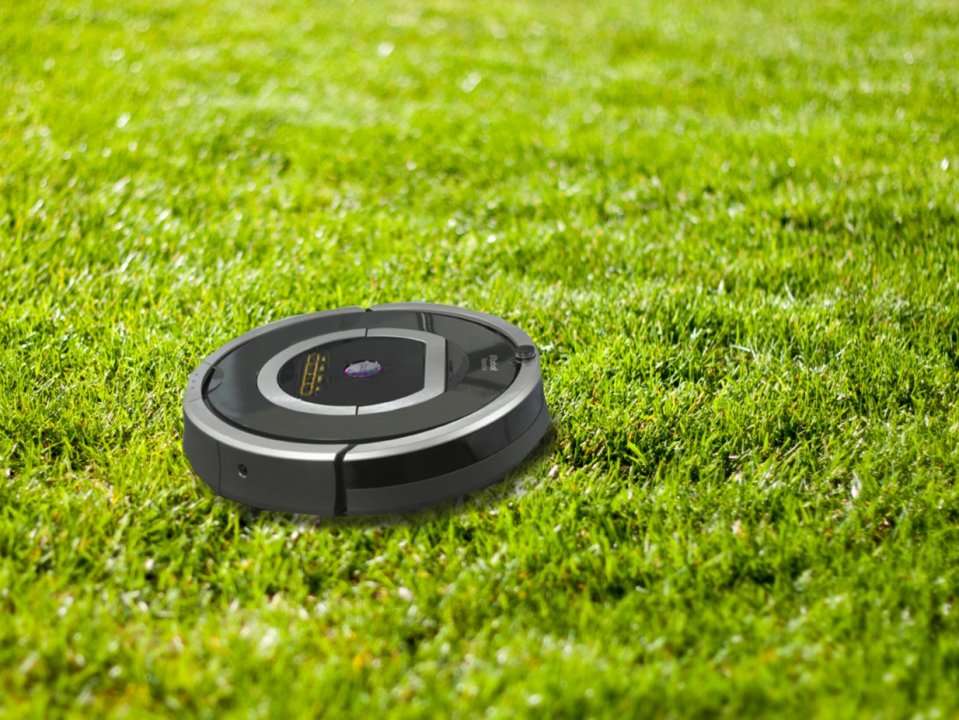 lawnmowing roomba