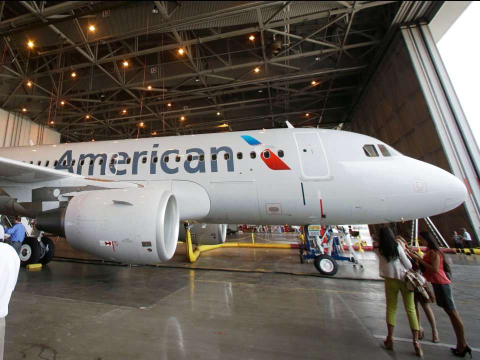 A computer glitch has grounded American Airlines flights at several