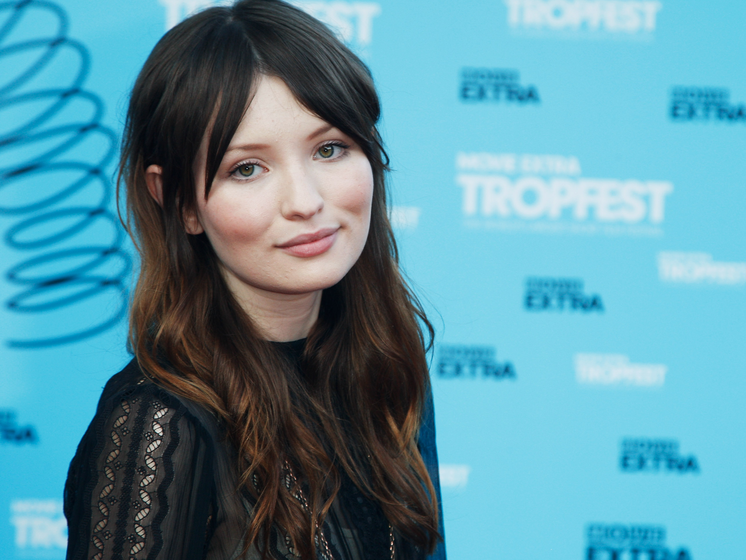 She looks amazing. Эмили Браунинг. Эмили Браунинг фото. Эмили Браунинг Emily Browning. Эмили Браунинг 2020.