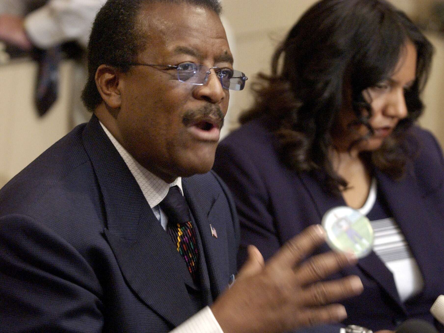 Defense attorney Johnnie Cochran died of a brain tumor in 2005 ...