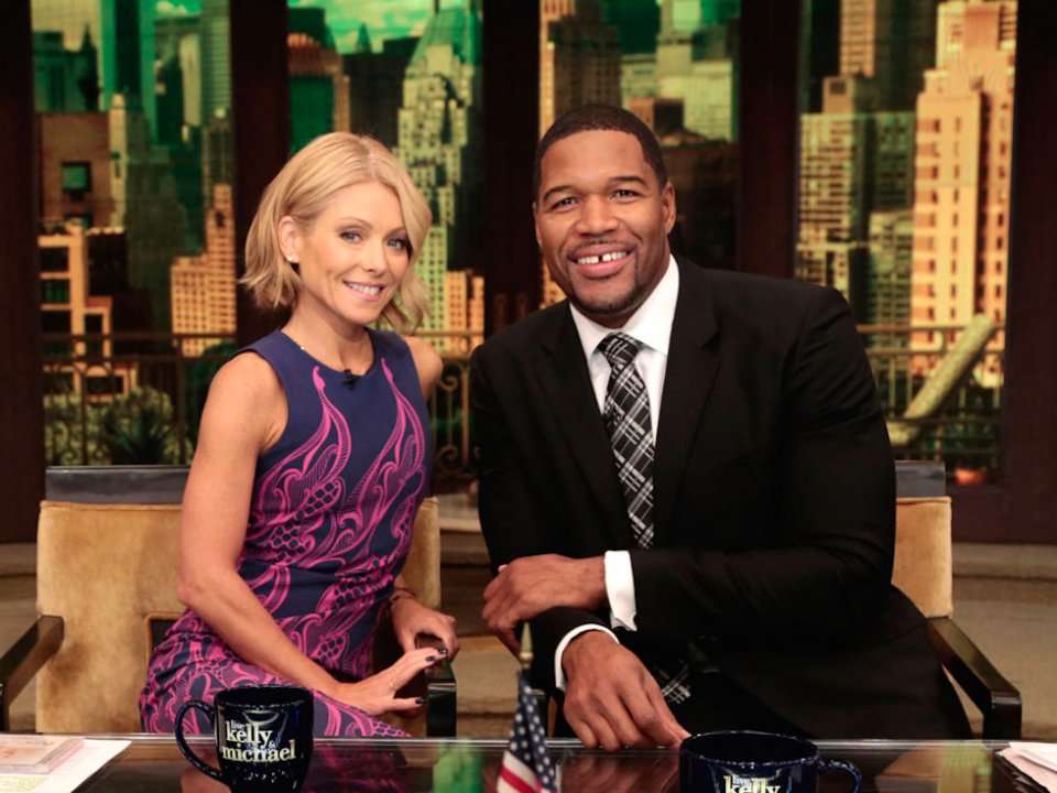 Kelly Ripa isn't returning to 'Live' until next week amid anger over ...