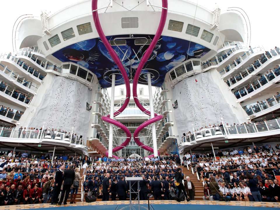 the-largest-cruise-ship-ever-built-cost-1-billion-and-it-just-set