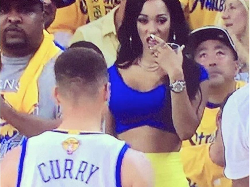 Stephen Curry's wife responded to this viral on-court photo of a model ...