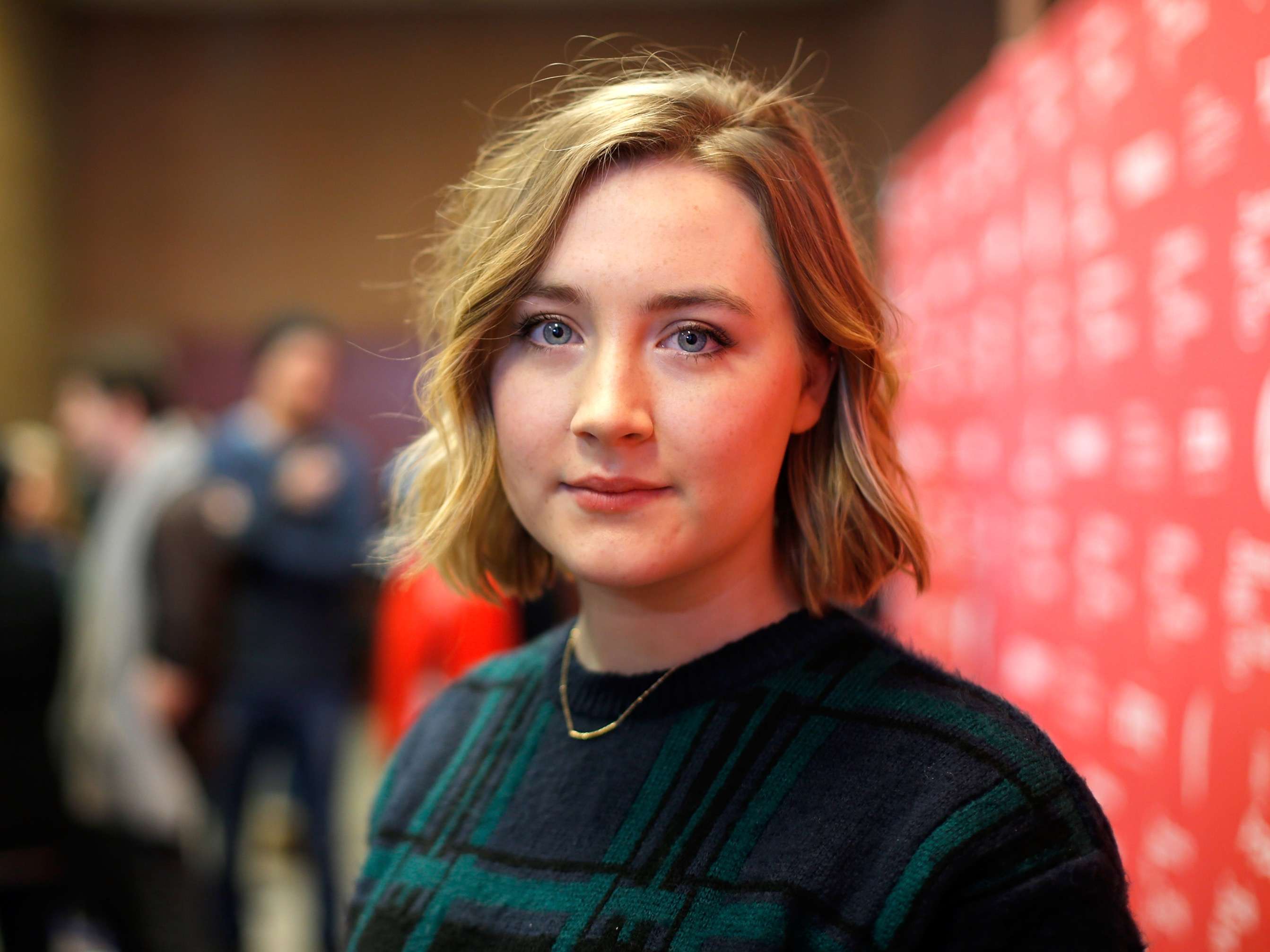 Saoirse Ronan 22 Had Her Breakthrough Performance In 2007s Atonement She Received Acclaim 