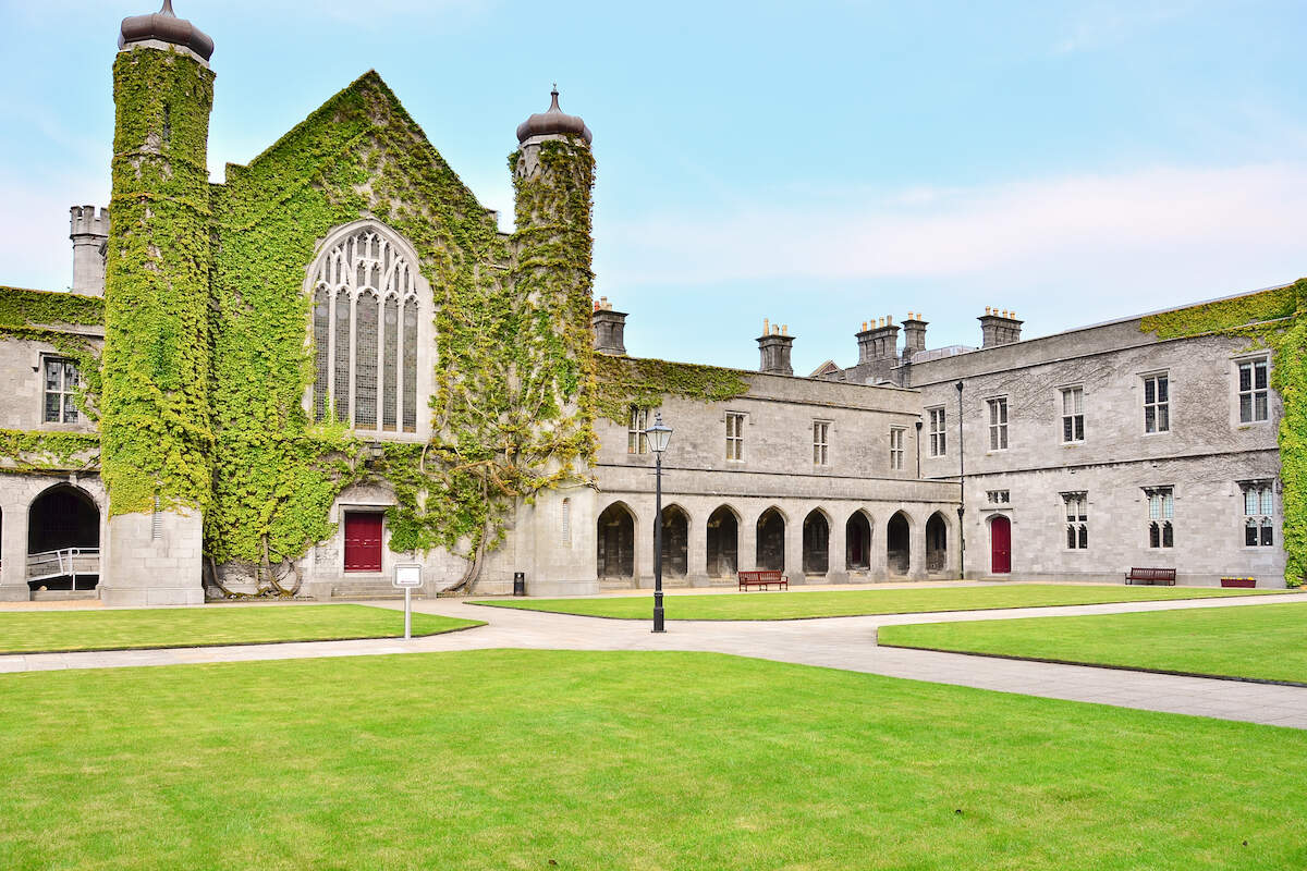 17 The Gorgeous Quadrangle Building At The National University Of