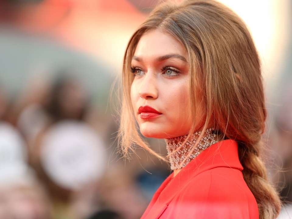 Gigi Hadid proves that she's a total badass after a man grabbed her ...