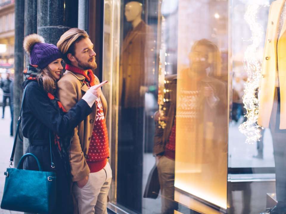 7 strategies for turning holiday shoppers into lifetime customers ...