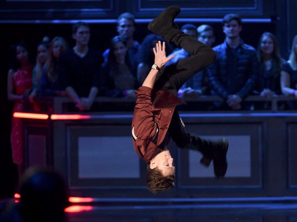 Watch 'Spider-Man: Homecoming' star Tom Holland show off his acrobatic  skills as a 14-year-old | Business Insider India