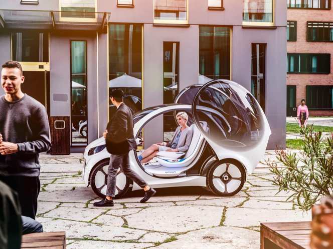 Mercedes' parent company will debut a self-driving, electric smart car ...