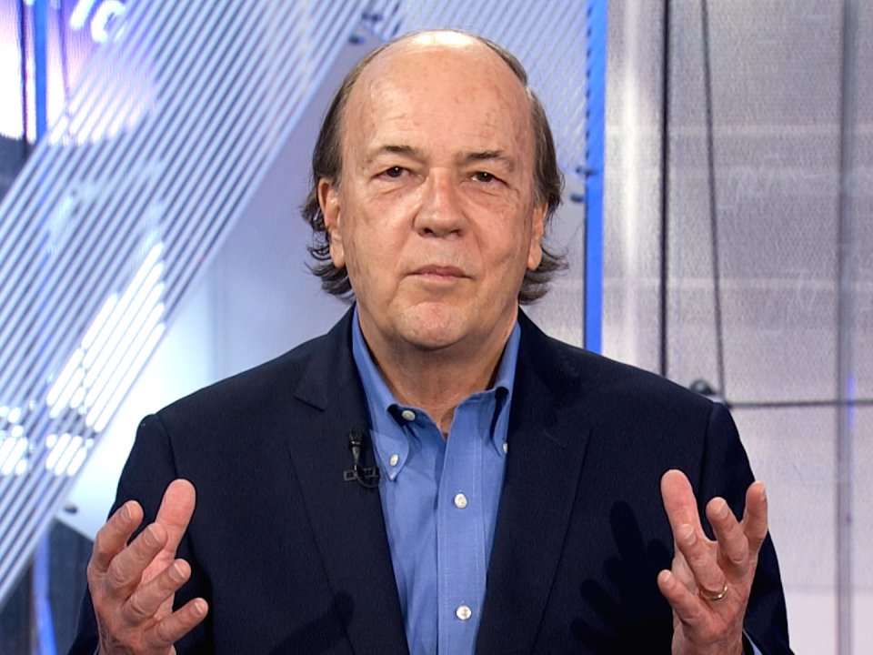 Economist Jim Rickards on gold versus bitcoin - intrinsic value is ...