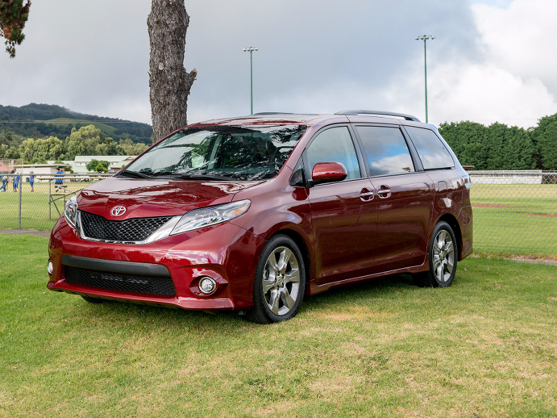 Best minivan Toyota Sienna AWD Business Insider India