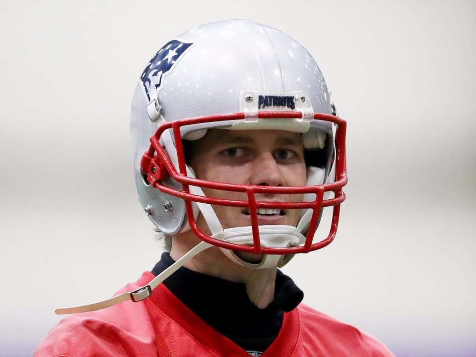 Tom Brady's Pre-Super Bowl Outfit Got Roasted By Twitter