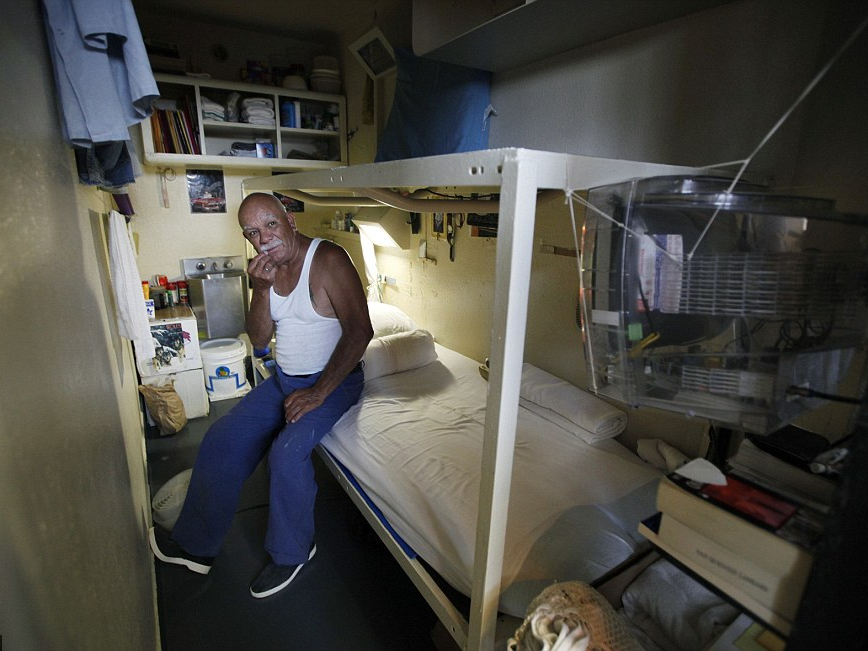 usa-san-quentin-state-prison-is-the-oldest-prison-in-california-it-s