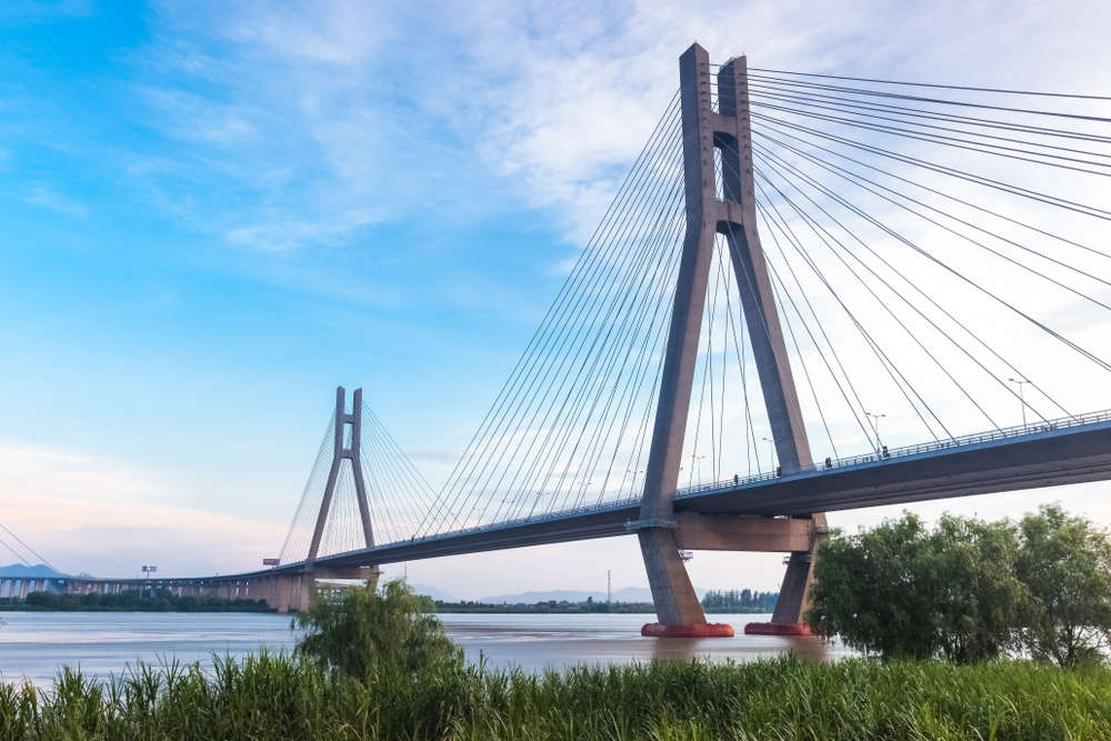 The Runyang Yangtze River Bridge — which crosses the Yangtze River in ...